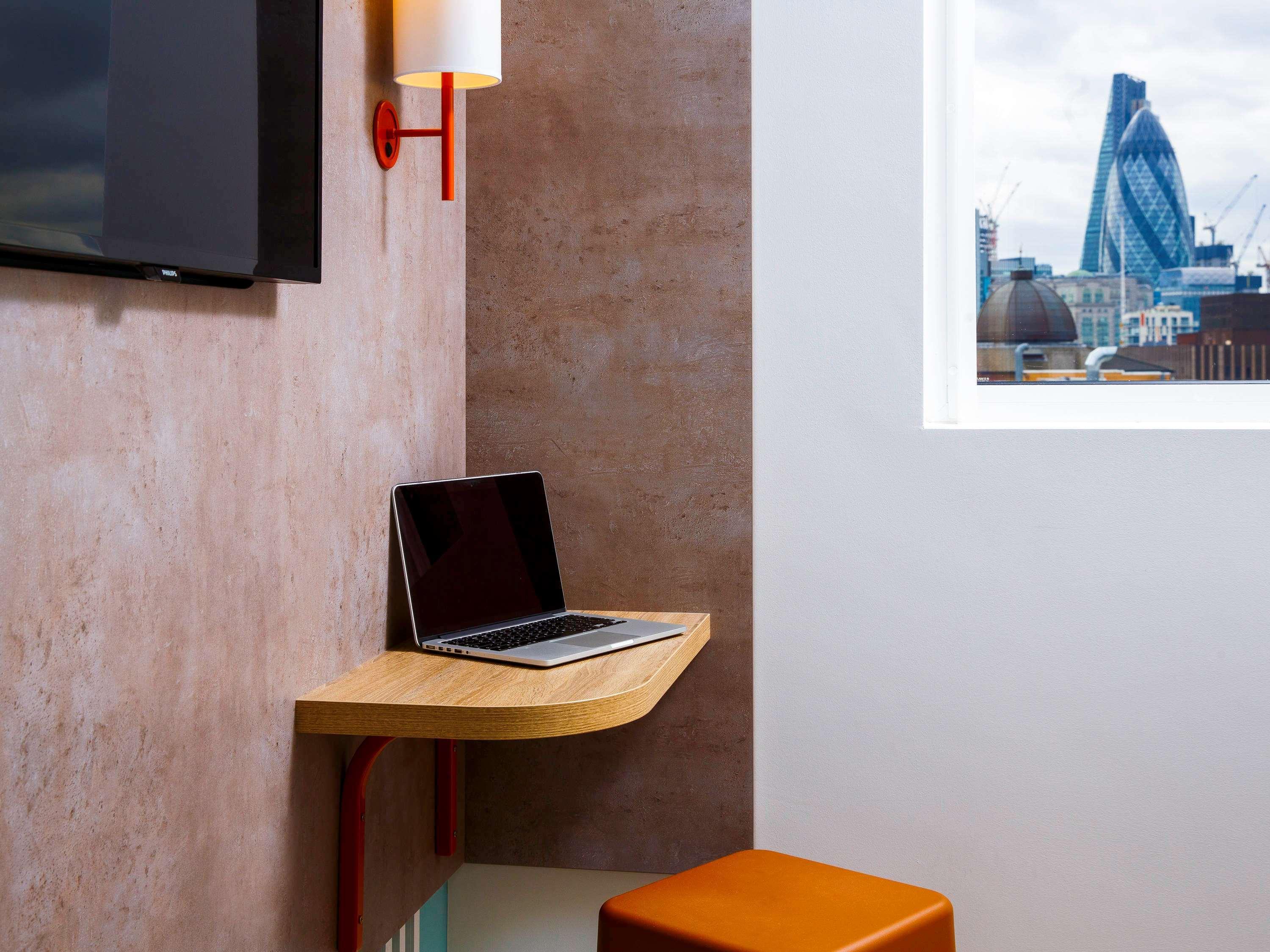 Ibis Budget London Whitechapel - Brick Lane エクステリア 写真